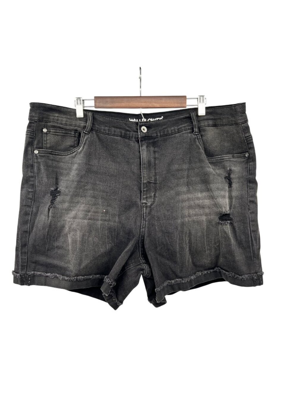 Wallflower Womens Fearless Curvy Jean Short High Rise Faded Black Size 22W